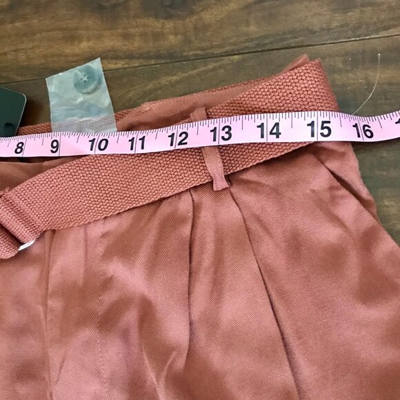 Shinestar‎ Women's High-Waisted Belted Pink Rayon Pleated Casual Shorts. Size L - Picture 7 of 9